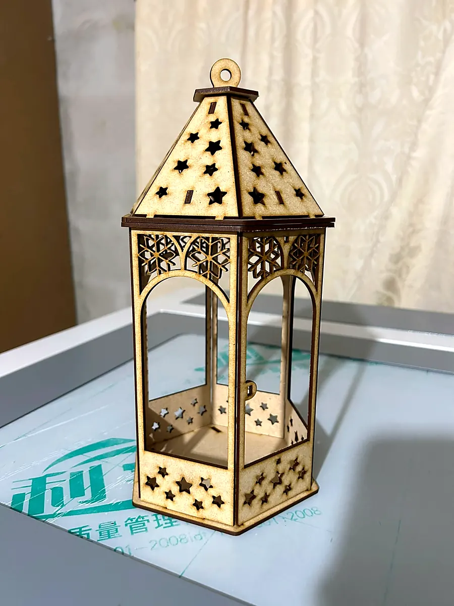 Linterna decorativa en MDF